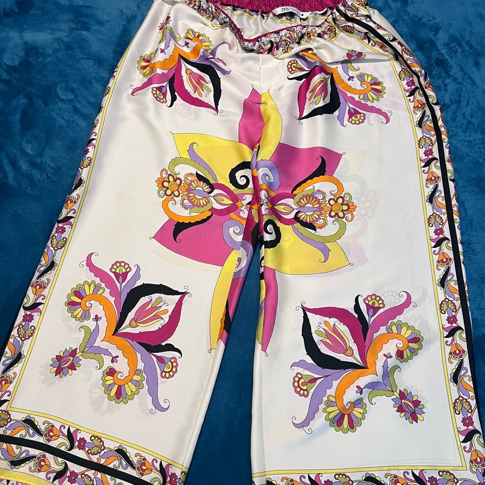 Zara Multicolor Floral Pants
